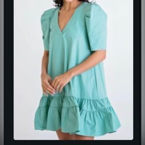 NWT, poplin vneck dress